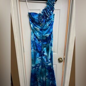 Elegant Blue One-Shoulder Prom Dress or elegant dress for a special occasion!